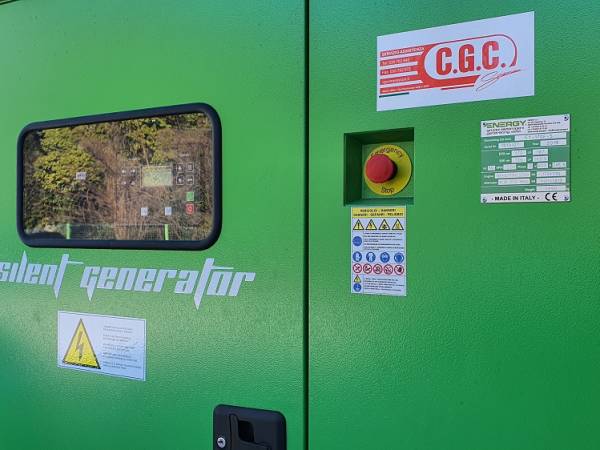 Generatore silenziato a 170 kVA a noleggio